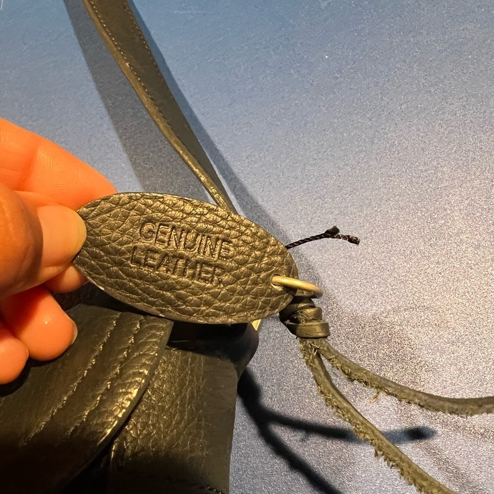 Rolf Genuine Leather Black Leather/PVC Shoulder Bag Great Preowned Condition - Picture 7 of 14